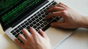 Aplikasi Keamanan untuk Perlindungan Digital