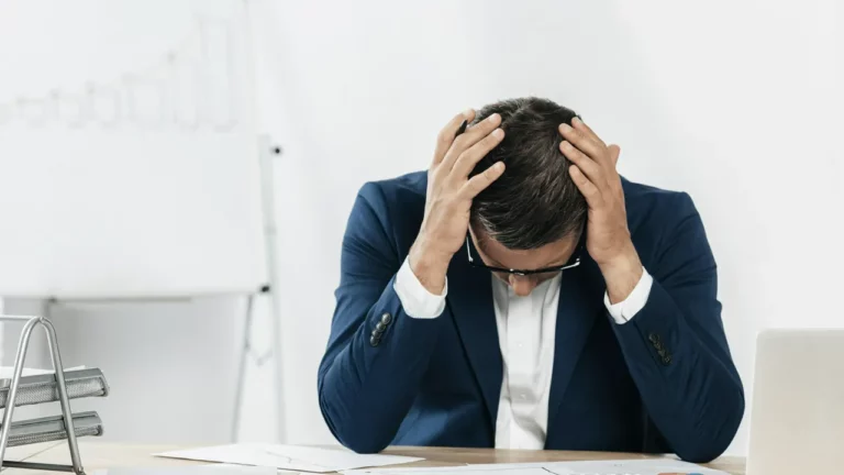 Mengungkap Fakta Aplikasi Pinjaman Online Ilegal