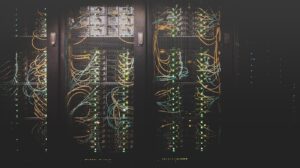 Rak server pusat data sebagai ilustrasi infrastructure as code dengan Terraform