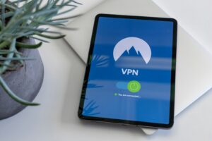 Panduan Lengkap Membuat Tunnel WireGuard: Konsep, Config, dan DNS